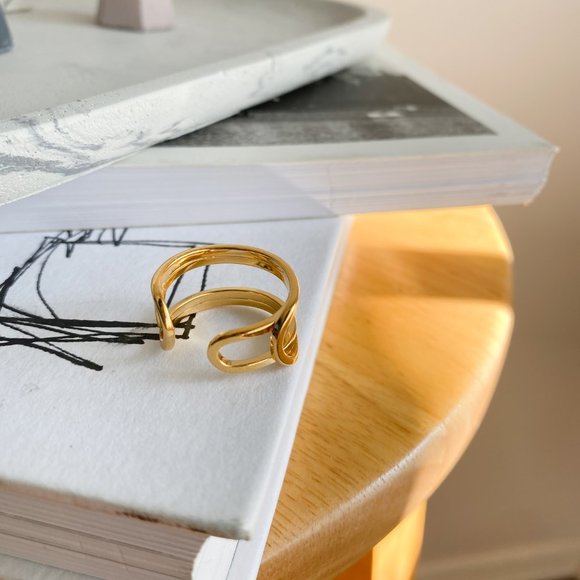 GOLD OPEN SLIT STACKING RING - Picture 2 of 7